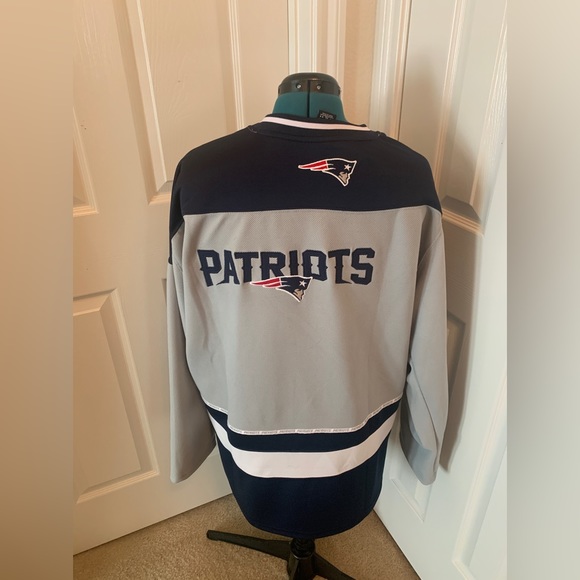 NFL Patriots Jersey XL - Picture 2 of 4